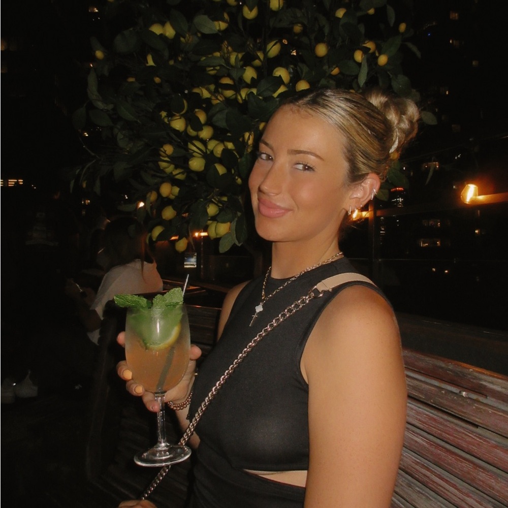 Meet your Posher, Logan